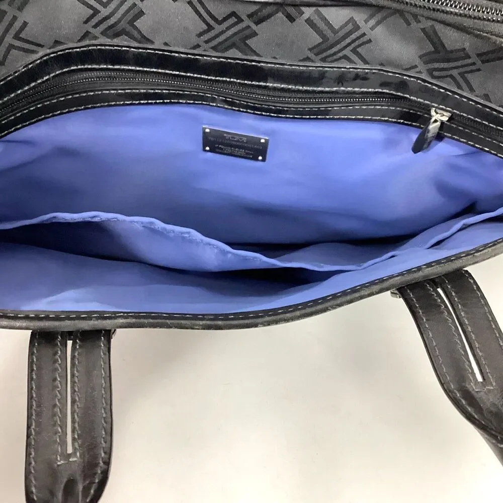 Tumi this bag